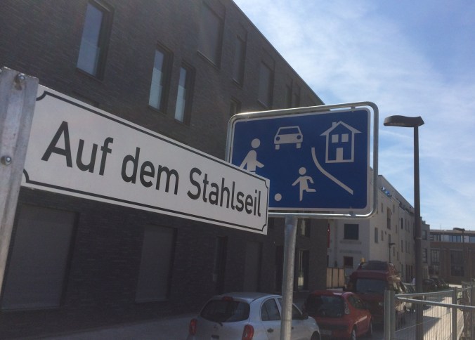 Verkehrszeichen 325.1